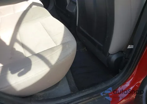 2017 Hyundai Elantra Se z USA, uszkodzony, nr VIN KMHD84LF4HU063166